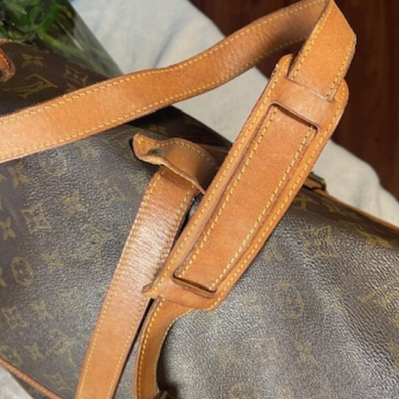 Louis Vuitton Saumur 35 Authentic 90'S Vintage Monogram Crossbody with COA - Picture 7 of 16